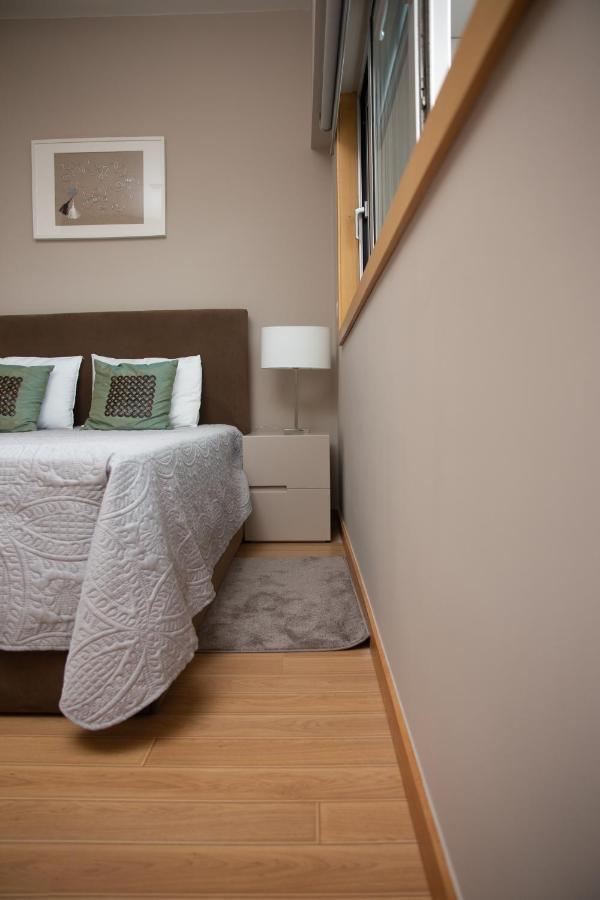 Design Flat In Braga - By Tonsdeverde ภายนอก รูปภาพ
